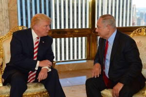 ترامب يأخذ بأفكار نتانياهو بشأن السلام