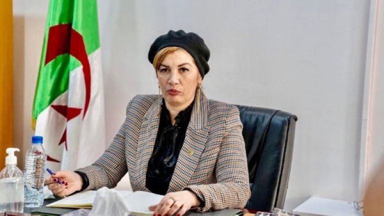 منع الأغاني المبتذلة في الفعاليات الثقافية