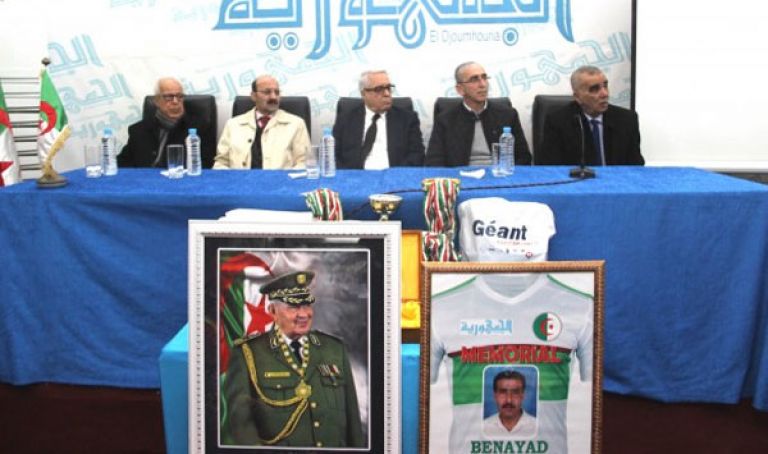 جريدة ”الجمهورية” تحيي تأبينية الصحفي بومدين بن عياد