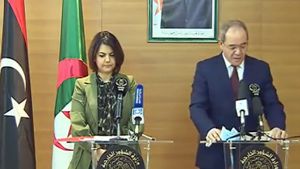 تضامن الجزائر غير محدود مع الشعب الليبي