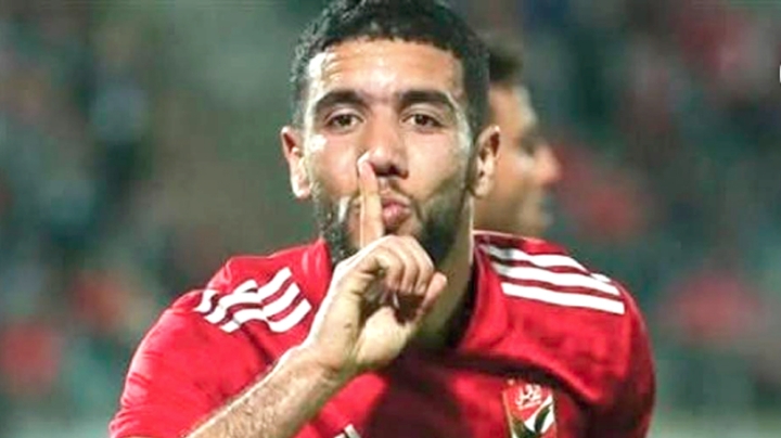 عروض عربية تتهاطل على أحمد قندوسي