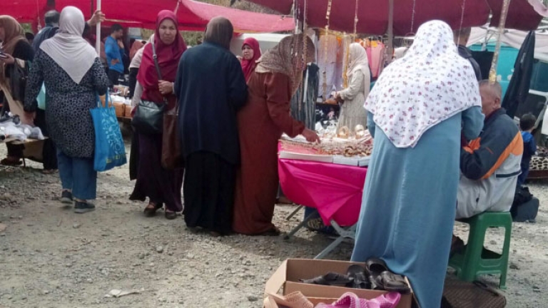وفرة وأسعار معقولة  وكسوة عيد &quot;الزوالي&quot; في الموعد