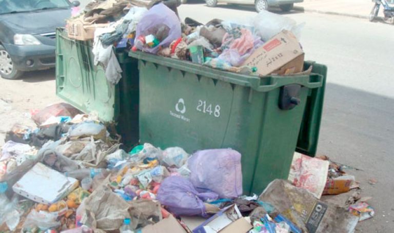 جمع 70 طنا من النفايات