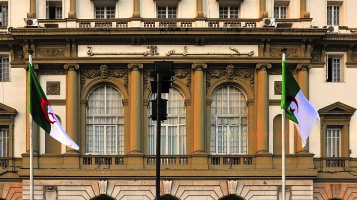 مناقشة نصّ قانون تجريم الاستعمار بمجلس الأمة