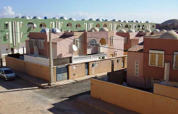 توزيع 64 سكنا اجتماعيا بالشعيبة في ظروف هادئة