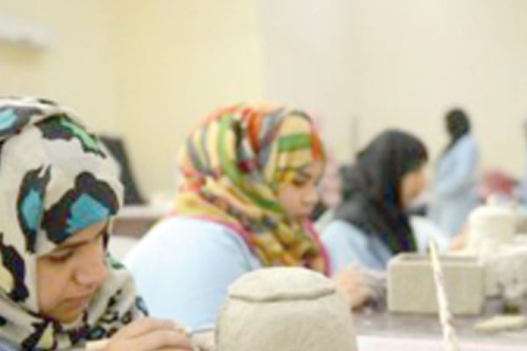 المرأة الحرفية تسجل حضورها في مختلف المعارض الوطنية