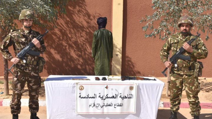 استسلام إرهابي وتوقيف 5 عناصر دعم للجماعات الإرهابية