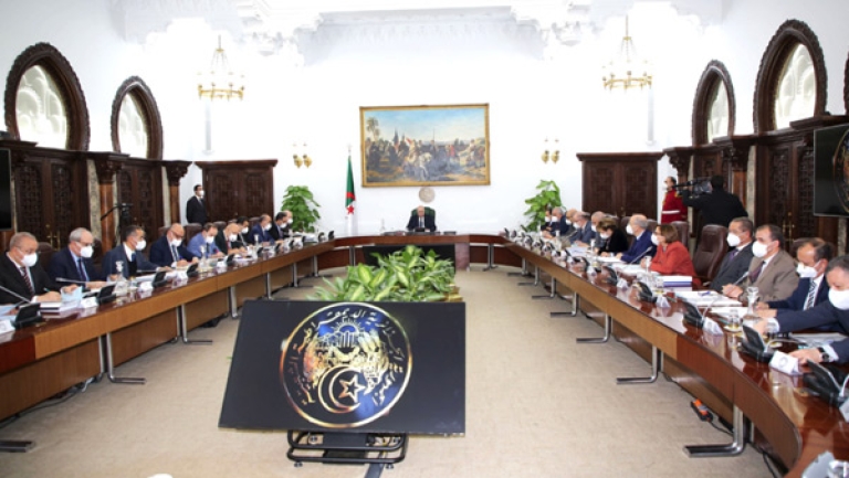 من أين لك هذا؟..لدكّ الفساد