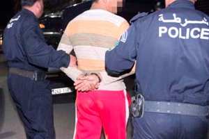 توقيف متهم بحيازة سلاح ناري