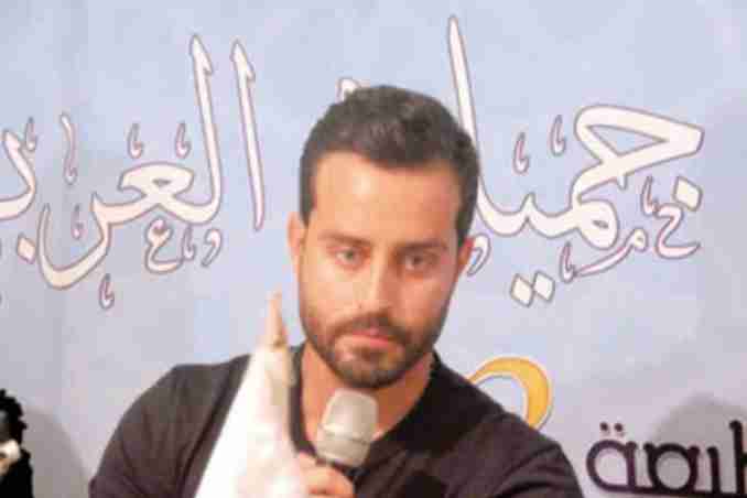 أنا مولع بأغاني المرحوم الشاب عقيل