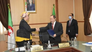 وزير التربية الوطنية، عبد الحكيم بلعابد-وزيرة الثقافة والفنون صورية مولوجي