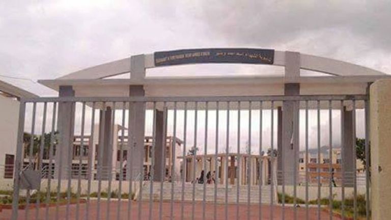 الثانوية تستفيد من مطعم مدرسي