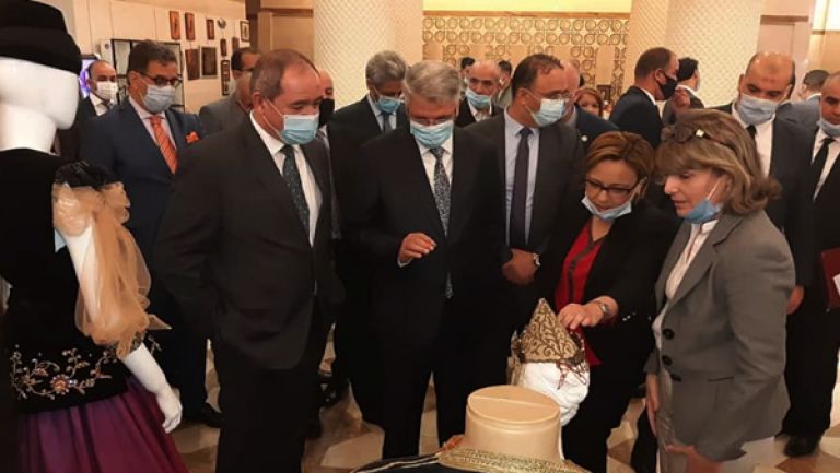 معرض لبيع منتجات تقليدية للدبلوماسيين بوزارة الخارجية