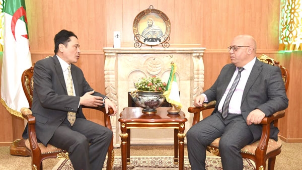 روابط أخوية قوية بين الجزائر وفيتنام