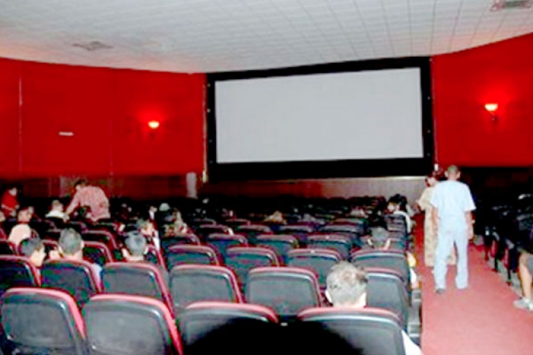 فقدت "خصوصيتها" ولم تعد حكرا على "السينما"