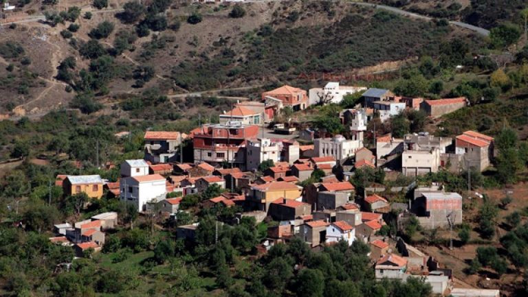 سكان قرى عرش كوكو يطالبون بالتنمية