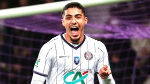 الدولي الجزائري فارس شايبي