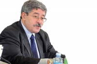 تحسين التسيير بـ «لامركزية» القرار