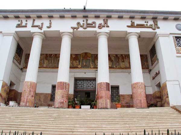 انطلاق صالون الفنون التشكيلية بوهران