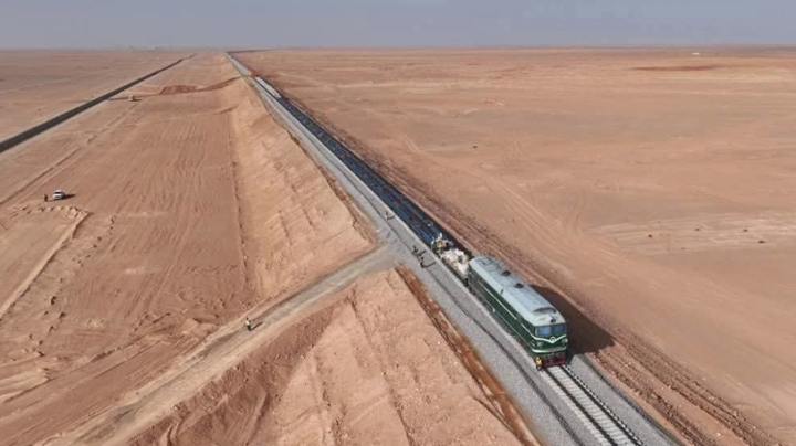 تحضيرات مكثفة بتندوف لتدشين خط السكة الحديدية