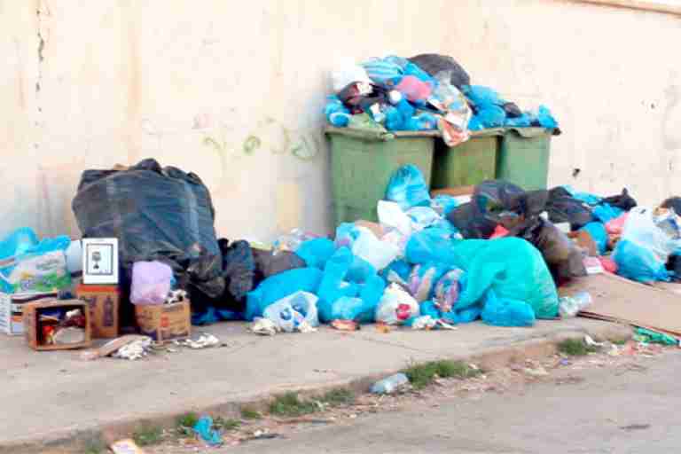 بلدية وهران تقتطع 48 مليار سنتيم لدفع مستحقات جمع النفايات