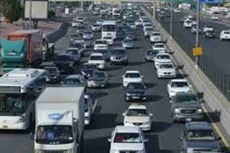 العرقلة المرورية تعكر صفو المصطافين بالعاصمة