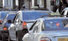 سيارة الأجرة في العاصمة بين الرفاه، الضرورة والنصب 