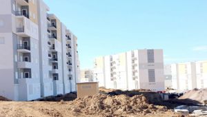 مستفيدون من 1500 وحدة سكنية يستعجلون القرعة