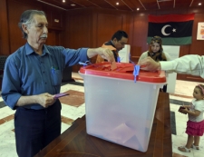 الحكومة الليبية تؤكد اتخاذ كل التدابير لتأمين الاقتراع 