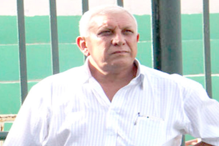 الشارع يطالب برحيل بن سنادة وأصوات تنادي بتدخل الوالي