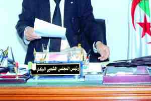 نائب رئيس بلدية بئر العرش أمام قاضي التحقيق