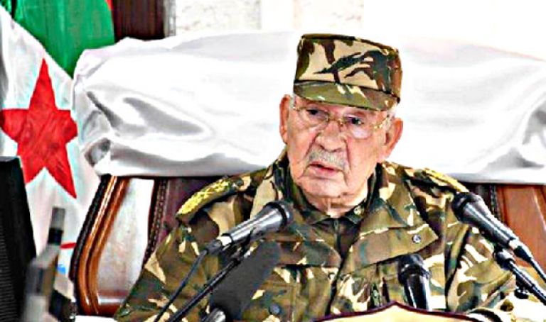 قايد صالح في زيارة للناحية العسكرية الرابعة