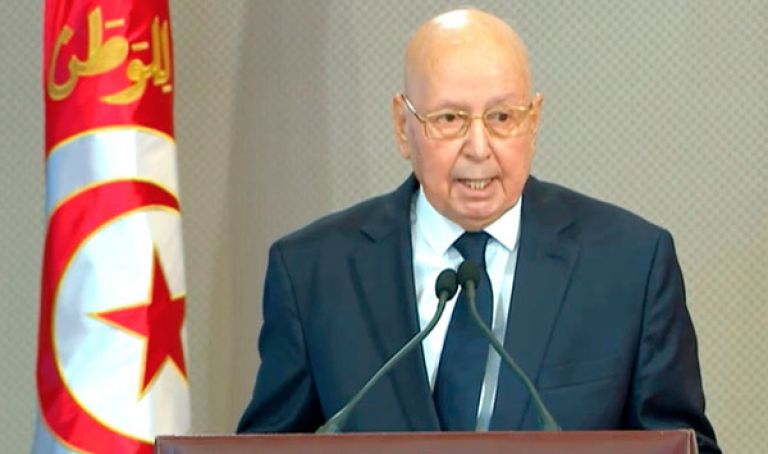 قايد السبسي خسارة لتونس والجزائر ومحبي السلام في العالم