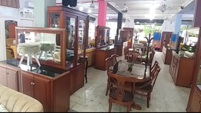 صنّاع الأثاث بالقليعة يُحالون على التقاعد