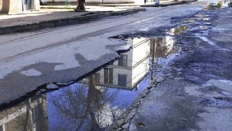 تذمر كبير من تدهور الطرق