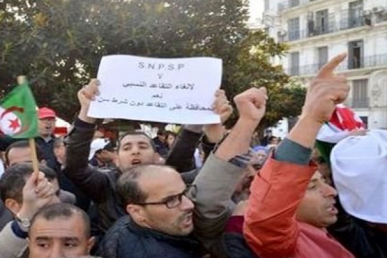 تكتل النقابات المستقلة يدعو إلى الحوار