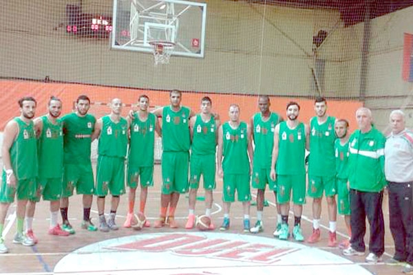 أنغولا وتونس ونيجيريا أكبر المرشحين للتتويج باللقب