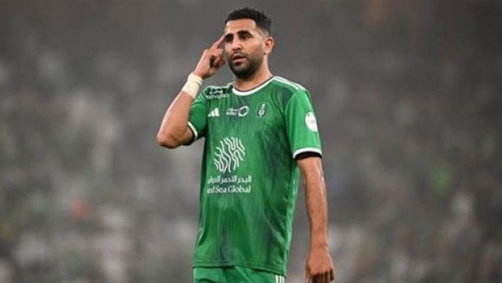 رياض محرز يتصدر التشكيلة المثالية