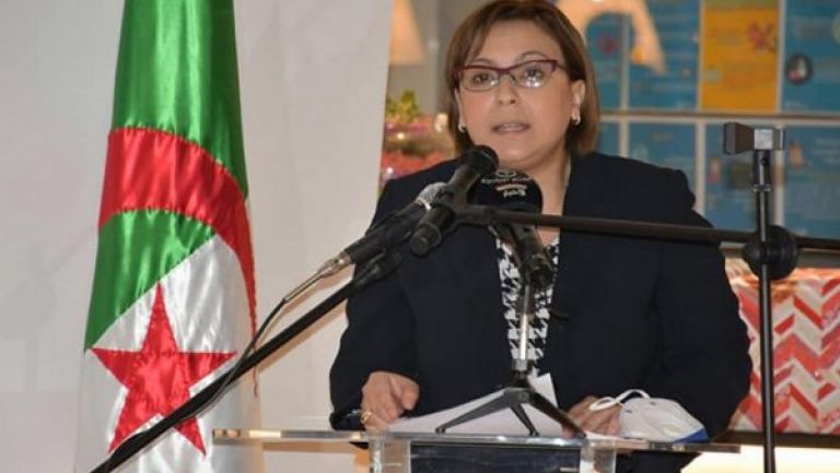 كريكو تمثل الجزائر في مؤتمر المرأة وتحديات الثقافة