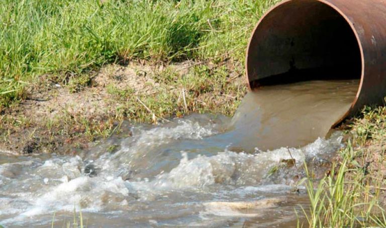تسرّب مياه السقي يؤجل تهيئة الطريق