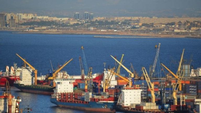 تراجع قيمة الواردات الجزائرية بـ18 بالمئة خلال 2020