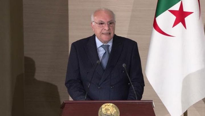 ما يجمع الجزائر بجوارها أقوى من المناورات المكشوفة