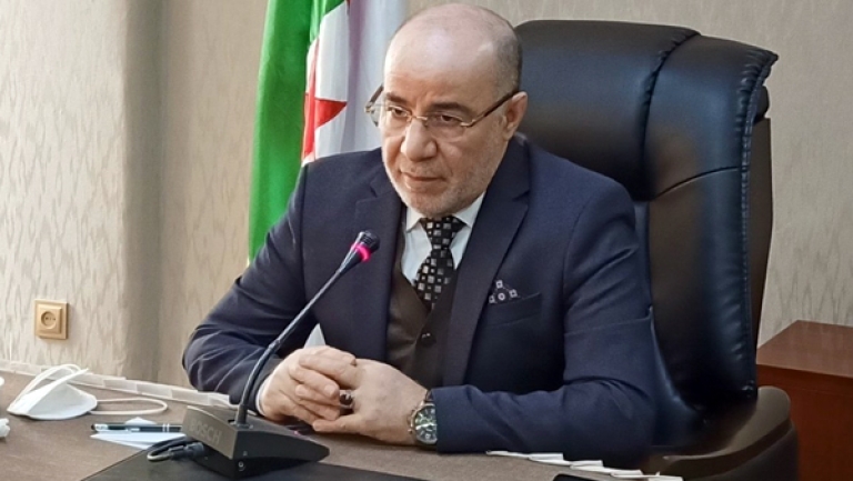 توحيد الصفوف لمواجهة التحديات التي تواجه البلاد