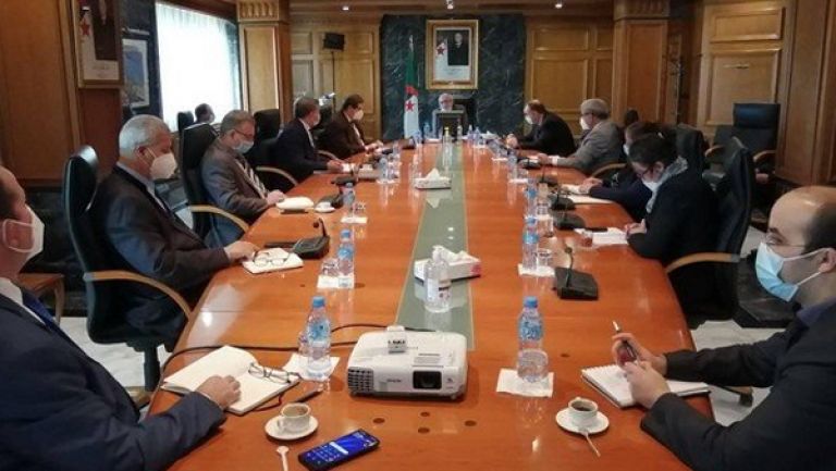 التكفل بكل ما يتعلق بميدان الطاقة