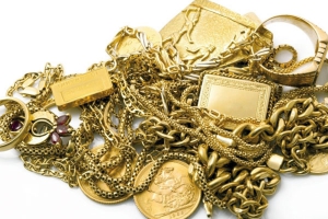 استرجاع مجوهرات وأكثر من 70 مليونا