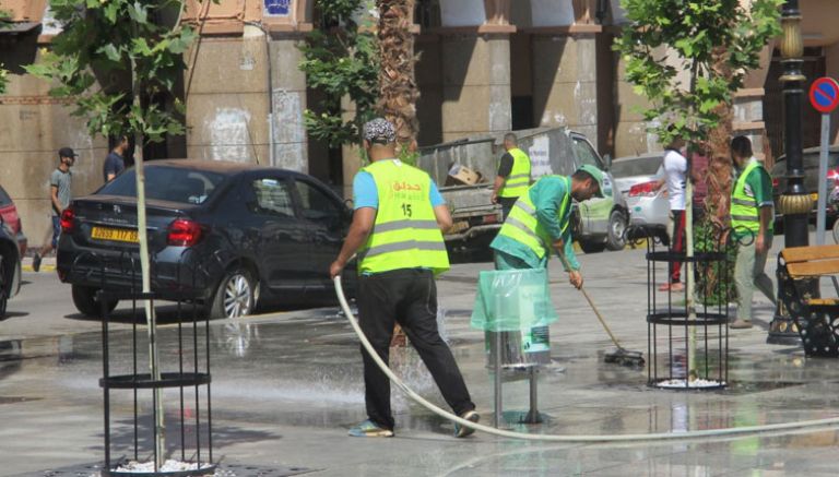 حملة نظافة للقضاء على المفرغات العشوائية بالبليدة