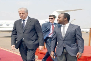 سلال يمثل رئيس الجمهورية في كيغالي