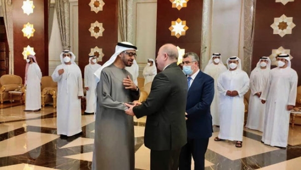 الوزير الأول يؤدي واجب العزاء في الإمارات