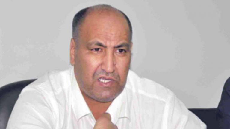 حمّار مدير رياضي للفريق