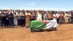 تشييع جنازة &quot;البطل&quot; بلقاسم في جو حزين بمقبرة خميستي
